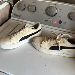 Puma Beige and Black Casual Sneakers